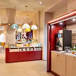 Ibis Styles Centre Republique Hotel 3*