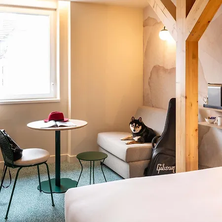 Ibis Styles Centre Republique Hotel 3*