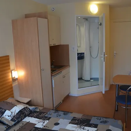 Ibis Styles Centre Republique 3*