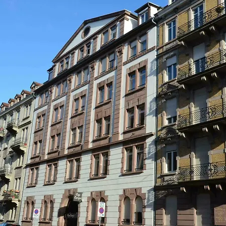 Ibis Styles Centre Republique 3*