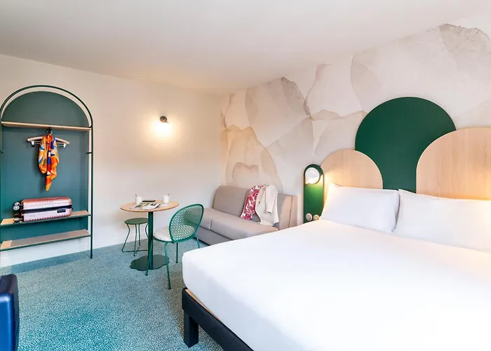 Ibis Styles Centre Republique Hotell 3*