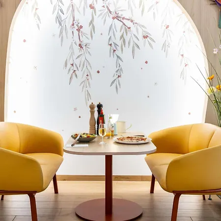 Ibis Styles Centre Republique 3*