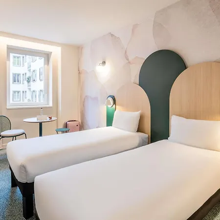 Ibis Styles Centre Republique 3*