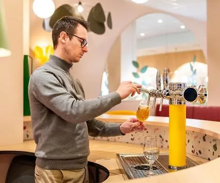 Ibis Styles Centre Republique Hotel 3*