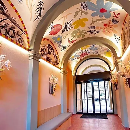 Ibis Styles Centre Republique 3*