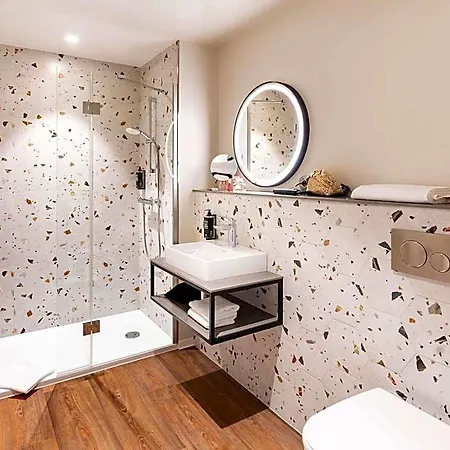 מלון Ibis Styles Centre Republique 3*