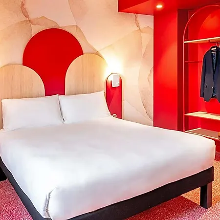 Ibis Styles Centre Republique 3*