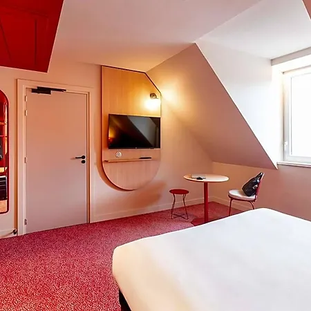 Ibis Styles Centre Republique 3*