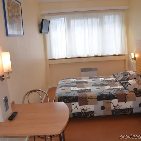 מלון Ibis Styles Centre Republique 3*