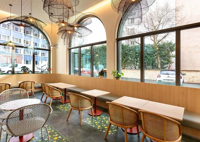 Ibis Styles Centre Republique 3*