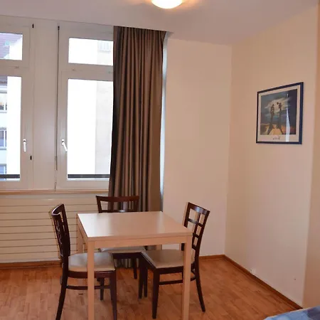 Ibis Styles Centre République Hotel 3*